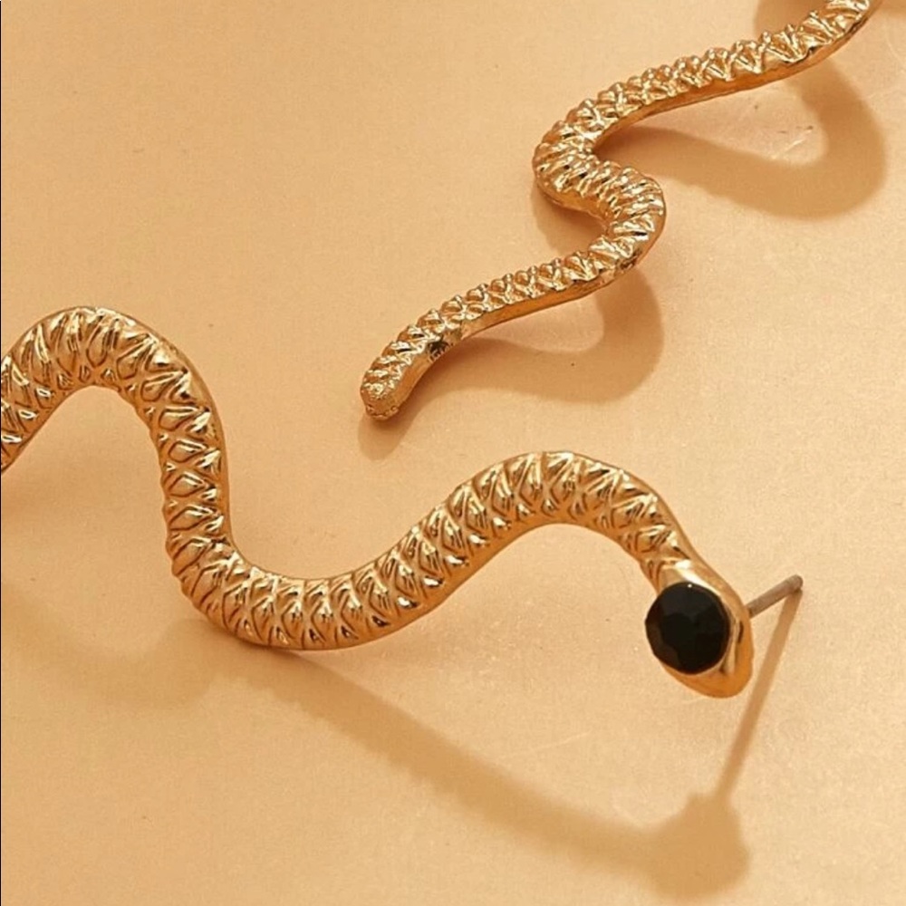 • Octavia • Snake Earrings - Picture 4 of 5